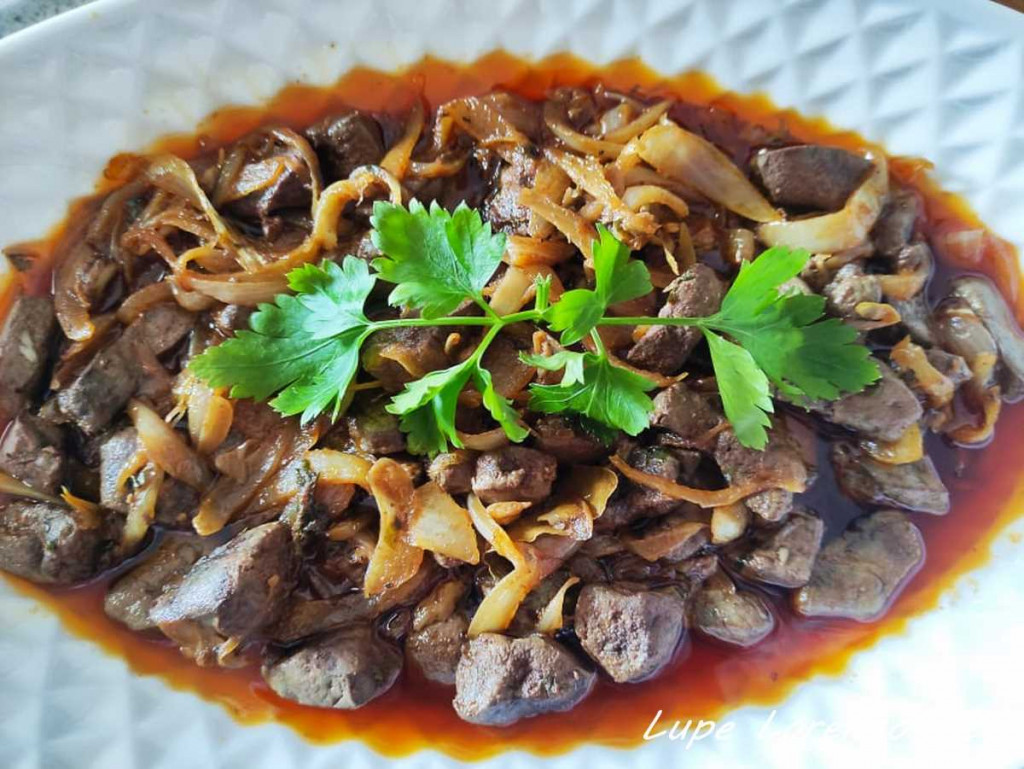 Hígado encebollado